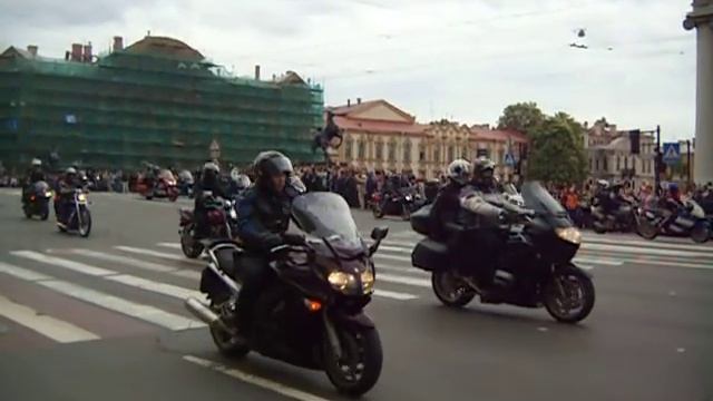 День города. Питер. Байкер шоу на Невском. смотреть онлайн