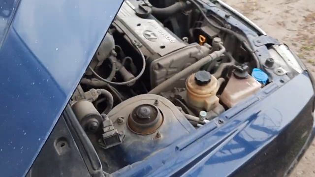 вода в салоне хендай акцент. смотреть онлайн