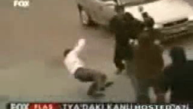 Боксер против толпы! смотреть онлайн