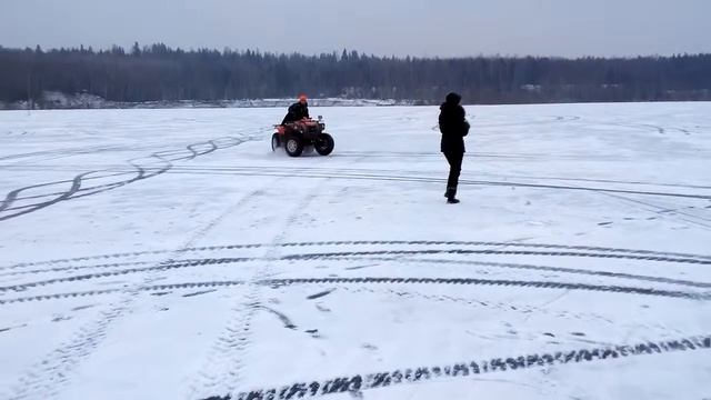stels 800D на льду смотреть онлайн