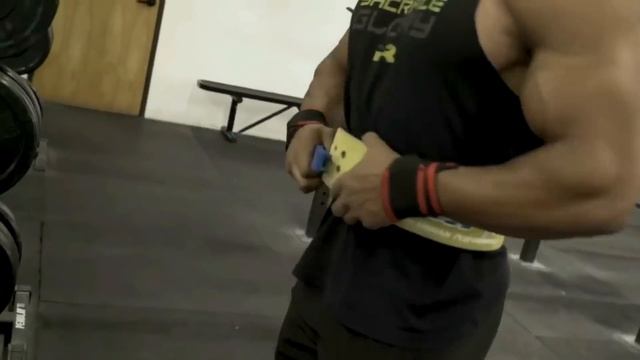 Larry Wheels - ADDICTED TO LIFTING HEAVY WEIGHT - Motivational Video
