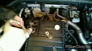 Шкода Октавия а7 1.6 110 л/с замена масло в моторе