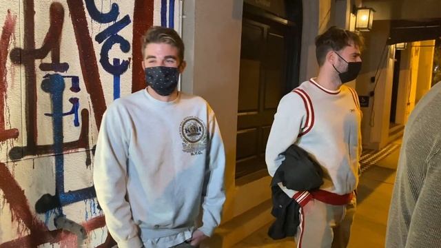 The Chainsmokers React To The Idea Of Giving Vaccines At Future Concerts смотреть онлайн
