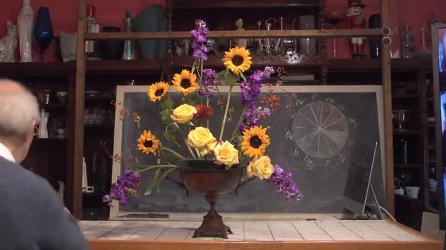 Rosh Hashanah / High Holidays Flower Arrangement with Pomegranates смотреть онлайн