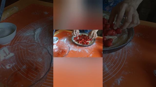 #память #маме #клубника #пирог Клубничный пирог В память маме