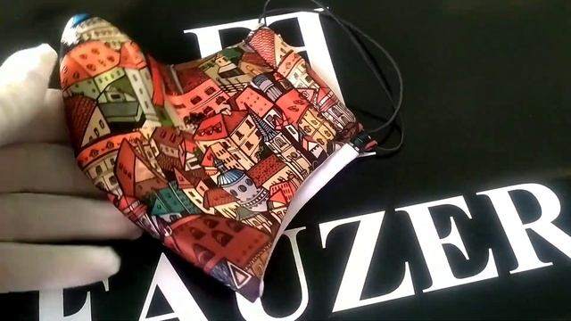 Маска с домиками узорами на рот от Fauzer смотреть онлайн