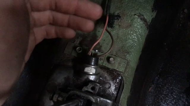 Как менять лягушку в москвиче 412 или "Что делать, если не работают фонари заднего хода" смотреть онлайн