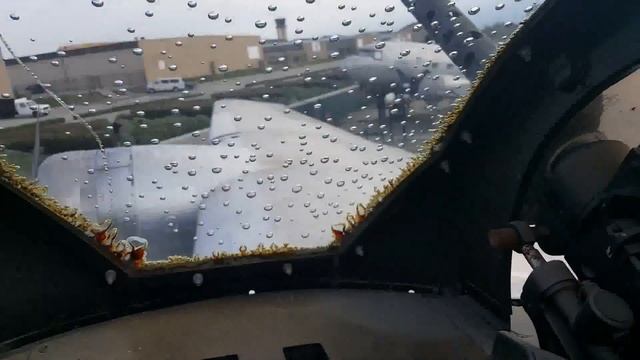 Walkthrough Tour Inside of B-17 Flying Fortress "Piccadilly Lilly II" - Planes of Fame Museum смотреть онлайн