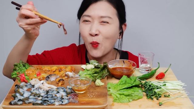 개불 멍게 해삼 전복 싱싱한 해물 모둠 리얼사운드 먹방 (드릴말씀이 있습니다) ASMR RAW SEAFOOD PLATTER MUKBANG EATING SHOW смотреть онлайн