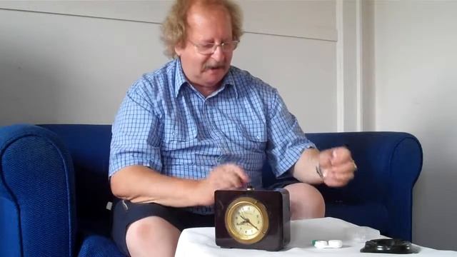 Bakelite testing with Simichrome Polish смотреть онлайн