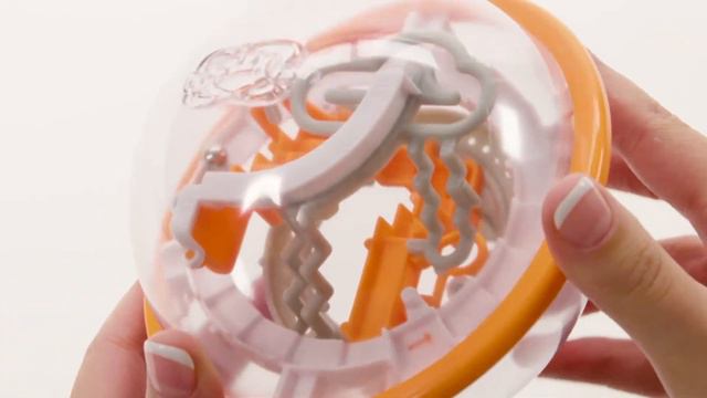 ¡Pasa horas de diversión descifrando el laberinto de tu Perplexus Go! смотреть онлайн