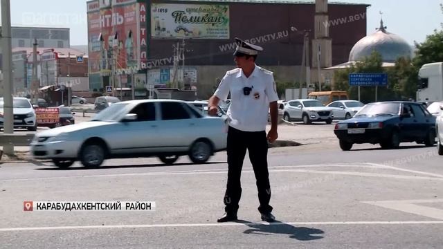 Многокилометровые пробки в Карабудахкентском районе. В чем причина? смотреть онлайн