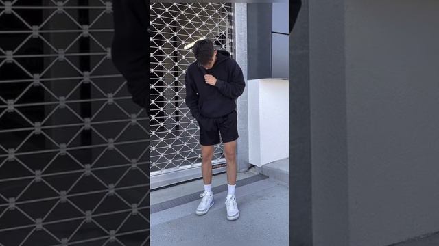 #стиль #мода #мода2023 #sneaker #мужскаямода #shots #лето2023 #лето смотреть онлайн