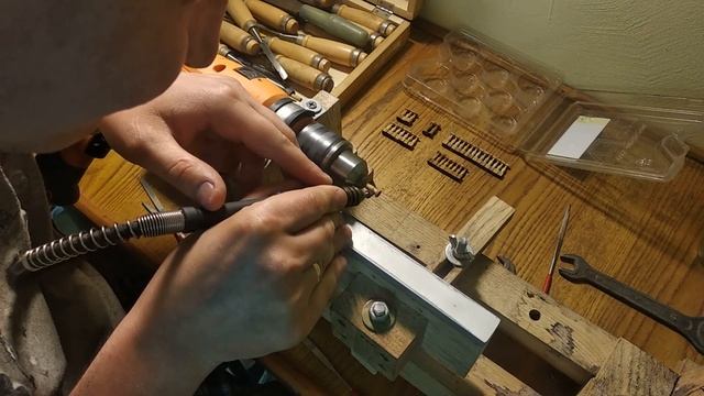 Сборка модели корабля Черная Жемчужина Изменяем балясины под оригинал смотреть онлайн