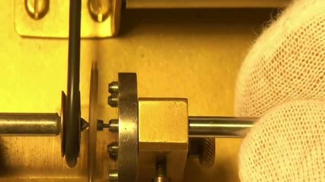 Миниаатюрный станочек часовщика токарный+ сверлильный смотреть онлайн