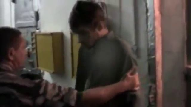 Реальное видео с зоны зеки в ШИЗО качают права смотреть онлайн