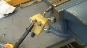 #318. Включатель стоп сигнала задних тормозов Планета 5