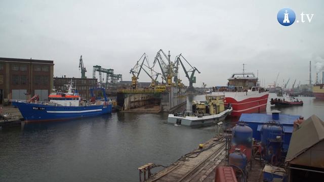 Wydokowanie longlinera w stoczni ALKOR смотреть онлайн
