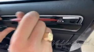 Volkswagen Touareg. Как снять карту передней пассажирской двери Volkswagen Touareg