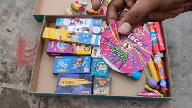Sivakasi Crackers Gift Box Unboxing ? | Festie Bestie Festival Pack ? | 40 Items смотреть онлайн