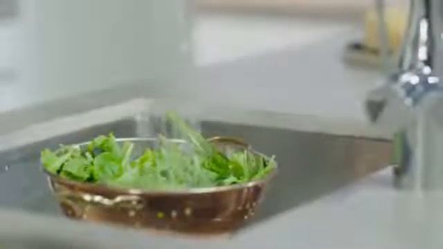 Смеситель однорычажный для кухни с выдвижным изливом GROHE Essence New 30270 000 (30270000) смотреть онлайн