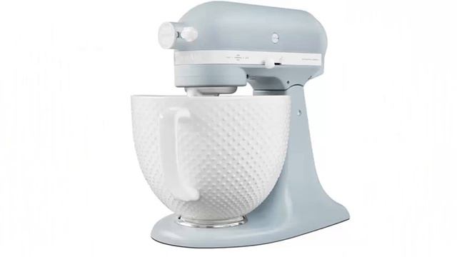 KitchenAid presents a new color called misty blue to celebrate the centenary of the stand mixer. смотреть онлайн
