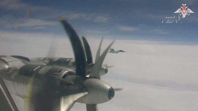 Terrifying !! Russian Navy Launches Fleet Ships and Strategic Bombers Fly Over In Arctic Ocean смотреть онлайн