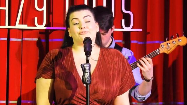Charlotte Jaconelli - What It Means To Be A Friend (The Crazy Coqs Presents - Live At Zédel) смотреть онлайн
