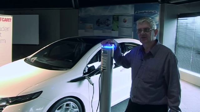 Vauxhall Ampera customer review - What Car? смотреть онлайн