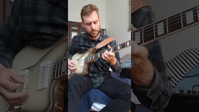 Squier Jazzmaster Baritone Improvising смотреть онлайн