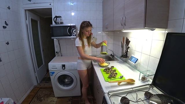 ЗАКУСКА. ФАРШИРОВАННЫЕ ШАМПИНЬОНЫ смотреть онлайн