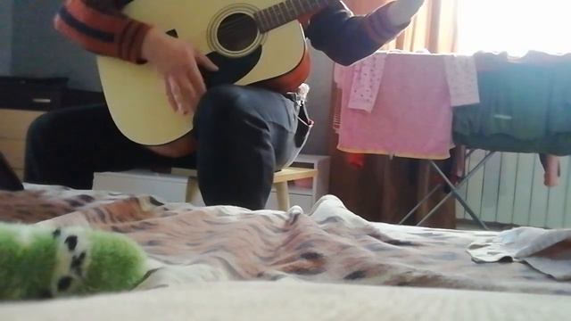 Тато грає на гітарі (Сплин - Приходи) смотреть онлайн