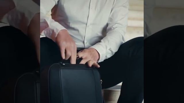 “KABUTO Fingerprint Locked Trunk + Expandable Backpack ? @kabuto luggage⠀ •⠀ •⠀ •⠀ #kickstarterca смотреть онлайн