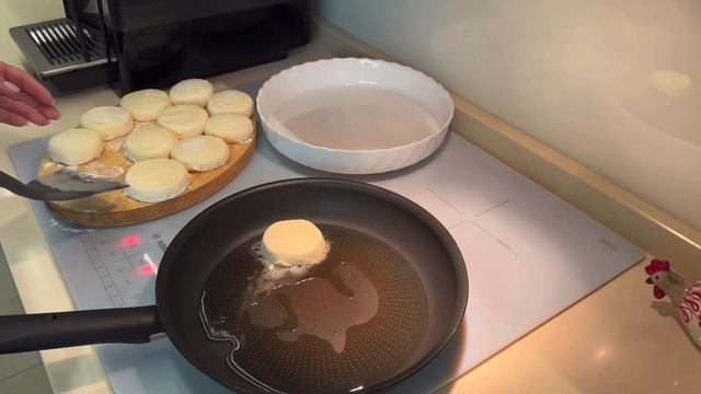 ПЫШНЫЕ и НЕЖНЫЕ сырники почти БЕЗ МУКИ за 10 минут | Мой ФИРМЕННЫЙ РЕЦЕПТ смотреть онлайн