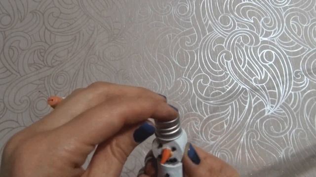 НОВОГОДНИЙ DIY. 6 идей поделок из подручных материалов. смотреть онлайн