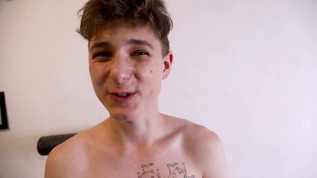 ПИРСИНГ - ЭТО БОЛЬНО? ПРОКОЛ СОСКОВ, БРОВИ, НОСА, УШЕЙ! смотреть онлайн