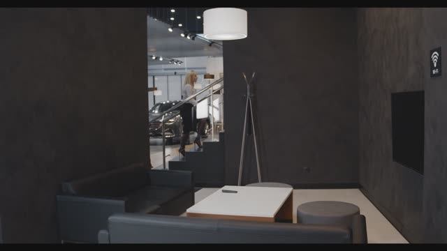 MAZDA
jCar & Юнайт Моторс смотреть онлайн