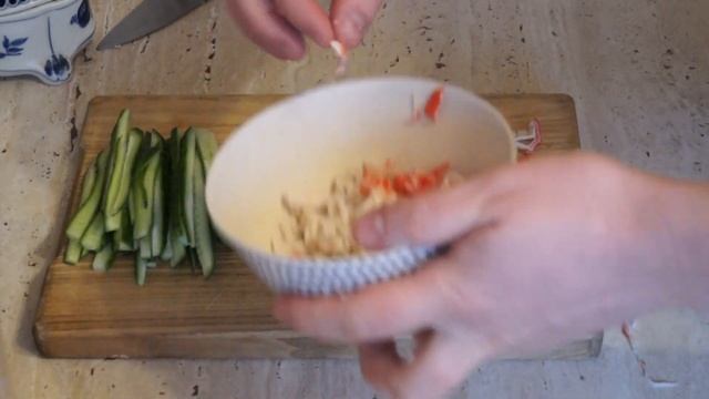 Домашние роллы Калифорния кунжут и ролл с чёрной икрой палтуса. Готовим на самоизоляции. смотреть онлайн