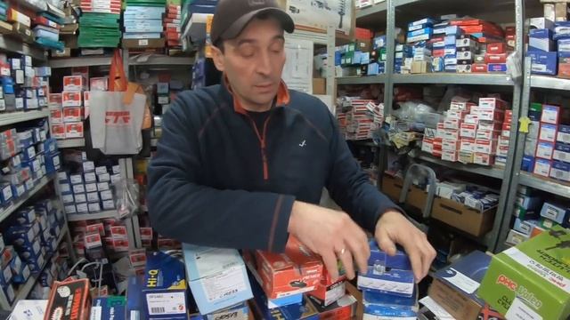 Стоит ли переплачивать за ОРИГИНАЛЬНЫЕ КОЛОДКИ? Какое качество у оригинальных колодок MOBIS смотреть онлайн