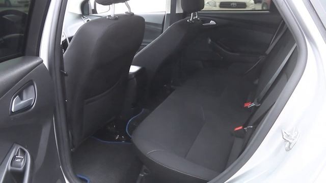 FORD Focus Серебрист Желто-зеленый смотреть онлайн
