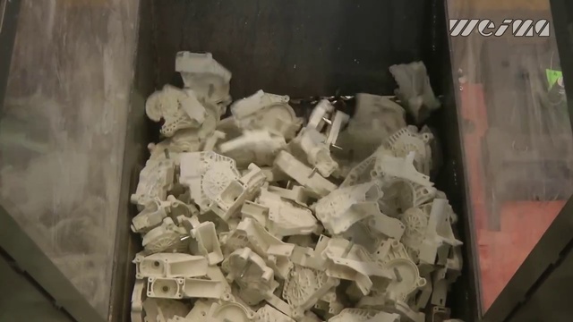 Промышленный шредер WEIMA WLK 4. Измельчение пластика.