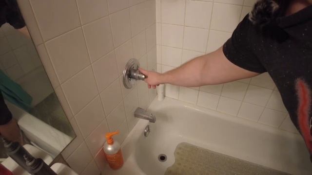 Какую квартиру можно найти в Канаде Калгари до 2000 CAD? РУМТУР смотреть онлайн