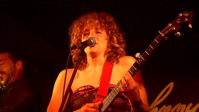 Abigail Washburn "Everybody Does It Now" 9/28/10 Johnny D's Somerville, MA смотреть онлайн