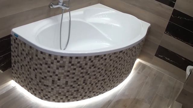 Отличный Экран под ванну из мозаики с люком и полкой. С эффектом парящей ванны. Смотреть до конца))) смотреть онлайн