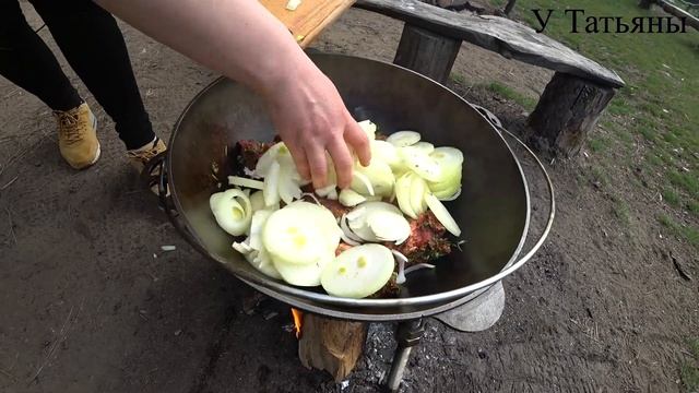 ШАШЛЫК в КАЗАНЕ на КОСТРЕ в ЛАВАШЕ !!! ЯЗЫК ПРОГЛОТИШЬ !!! смотреть онлайн