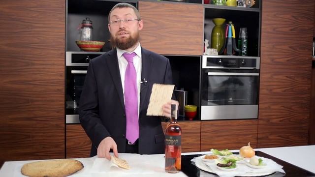 Два вида Мацы: круглая и квадратная смотреть онлайн