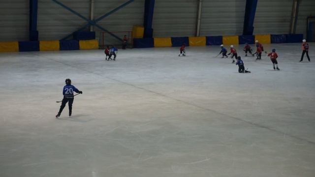 01. "Байкал-Энергия 2009" (Иркутск) - "Рекорд 2009" (Иркутск) 2:0 (0:0) смотреть онлайн