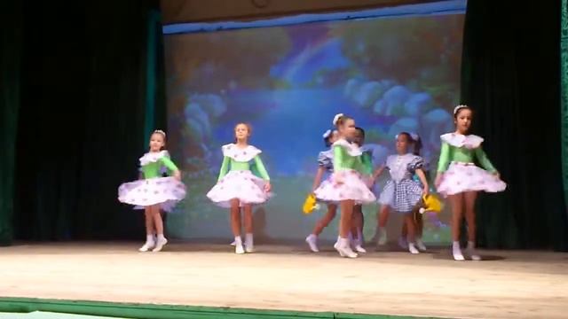 Цветочная полянка смотреть онлайн