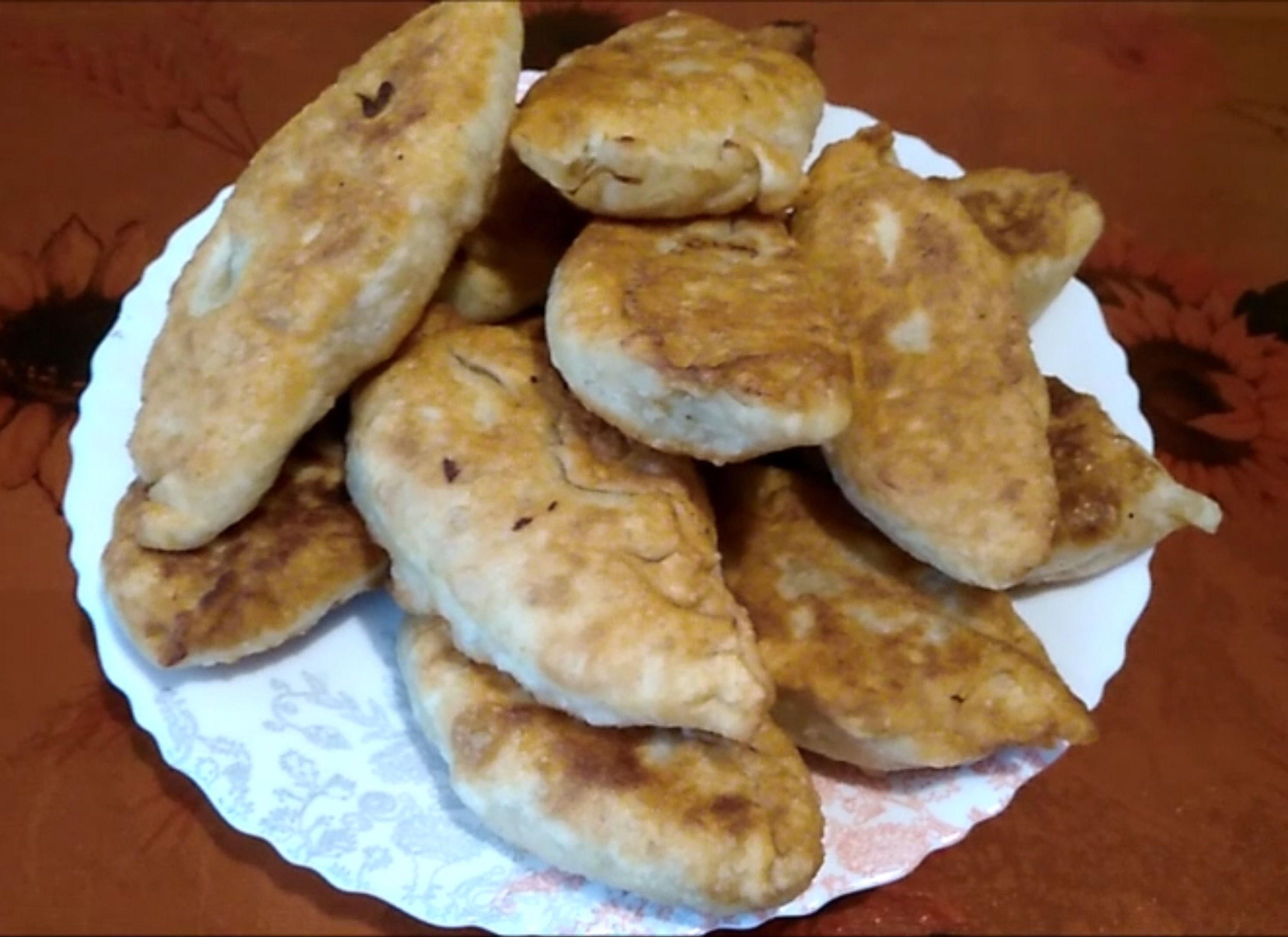 Пирожки с капустой на газировке.mp4 смотреть онлайн