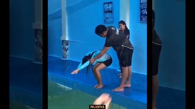 Необучаемая смотреть онлайн